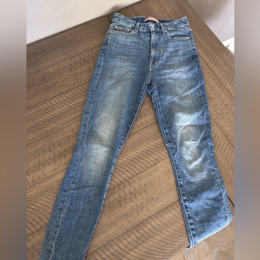 7 For All Mankind high rise skinny jeans - size 25
